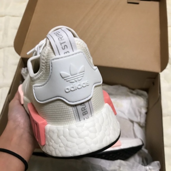 adidas NMD R1 White Rose - Picture 4 of 5